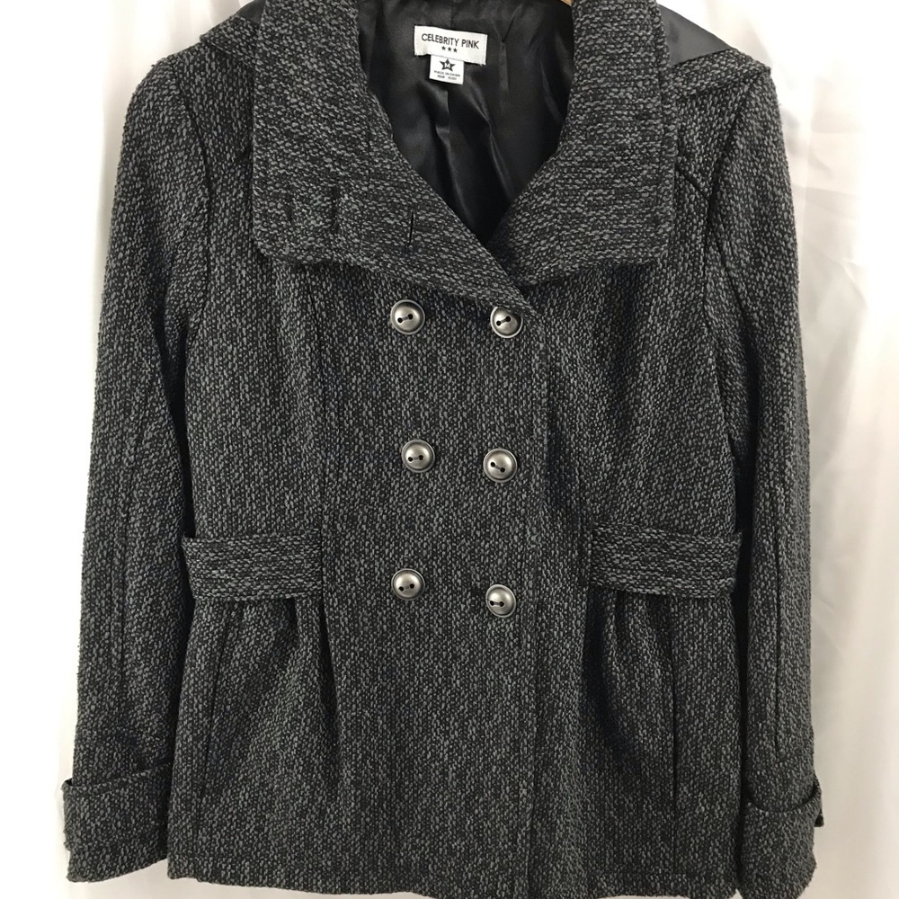 Grey Coat - Picture 4 of 7